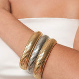 Zora - Pulsera con abertura