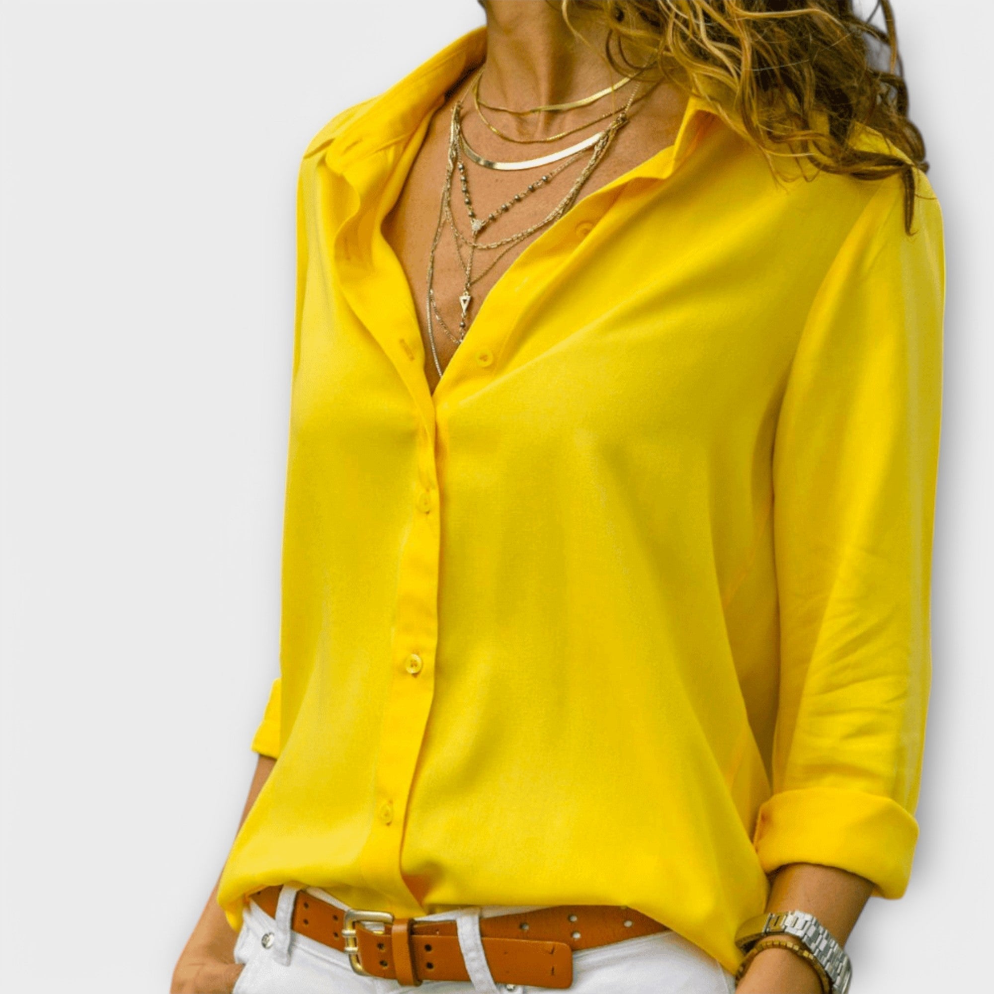 Mara – La camisa perfecta con detalles refinados