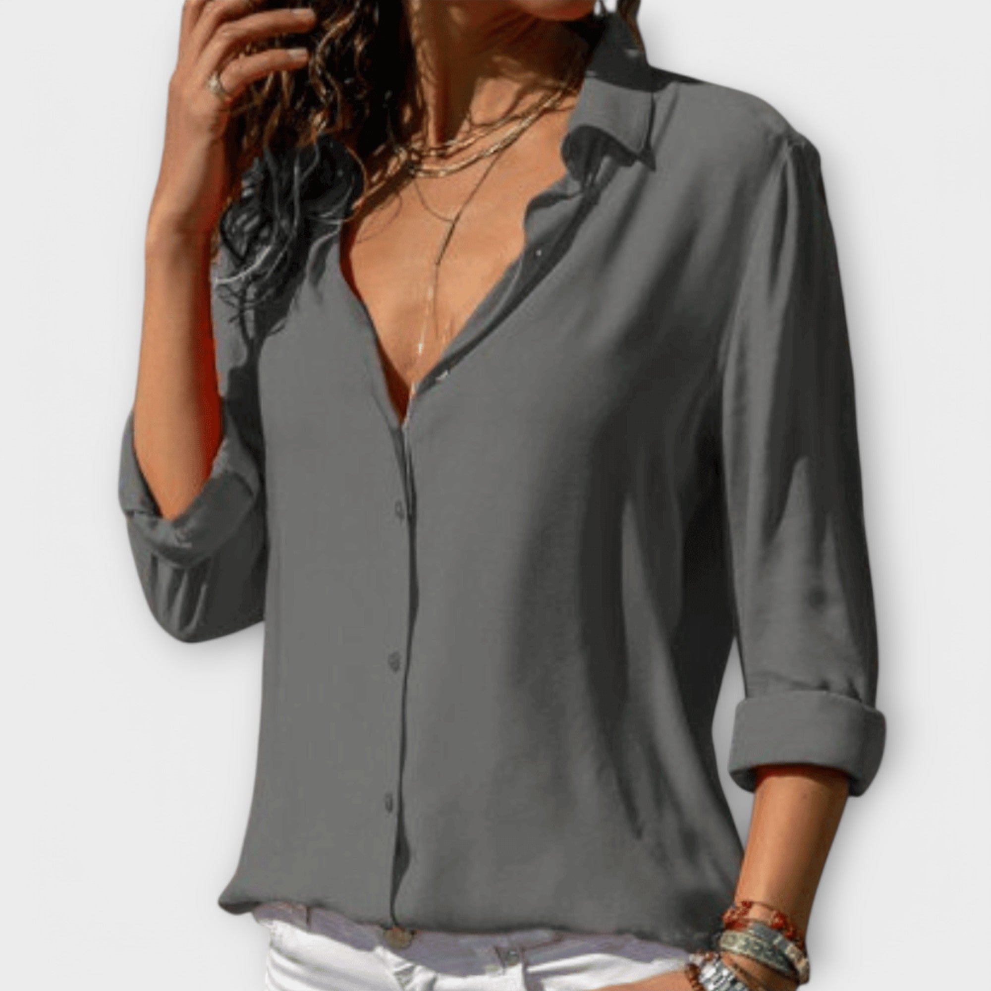 Mara – La camisa perfecta con detalles refinados