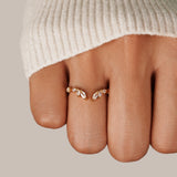 Mir - Anillo con Cristales y Tornillo de Uva en Oro